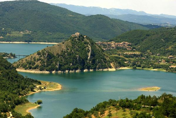 Lago del Turano